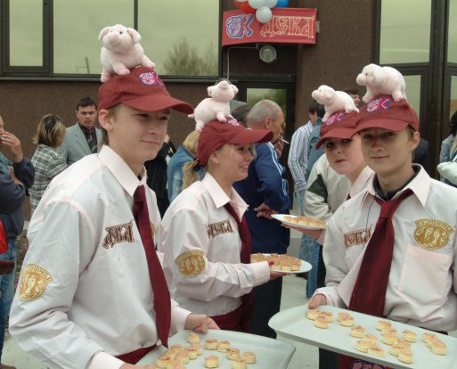 1 июля 2006 года, открытие завода, дека, паштет, колбаса, волоколамск, спартак, цска, певица слава, телеканалы, администрация, министр сельского хозяйства мо, кузнецов борис ярославович, кузнецова татьяна григорьевна, кузнецовы, продукты